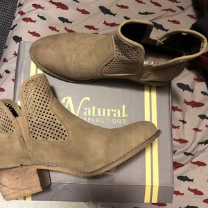 natural reflections boots